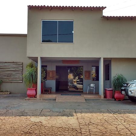 Hotel Ceolatto Av Julio Campos Varzea Grande  Exterior photo